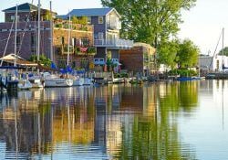 benton-harbor-4344672_1280_jnowlinsimonton_pixabay_250x175