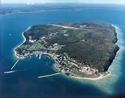 mackinac_island_aerial